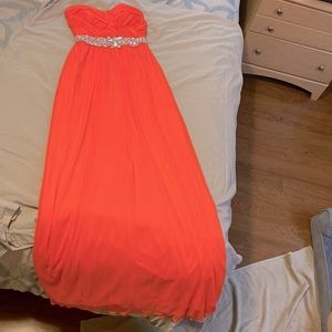 Jodi Kristopher, size 3, coral